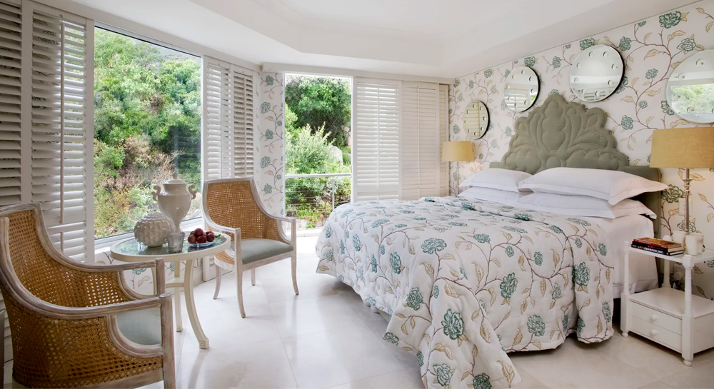 12-Apostles-Hotel-and-Spa-rooms