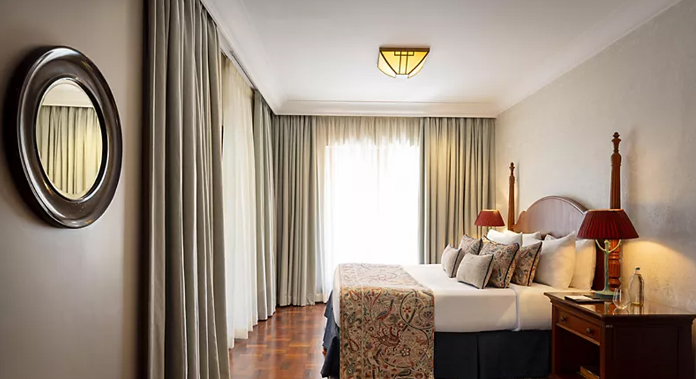 Fairmont-Mount-Kenya-room