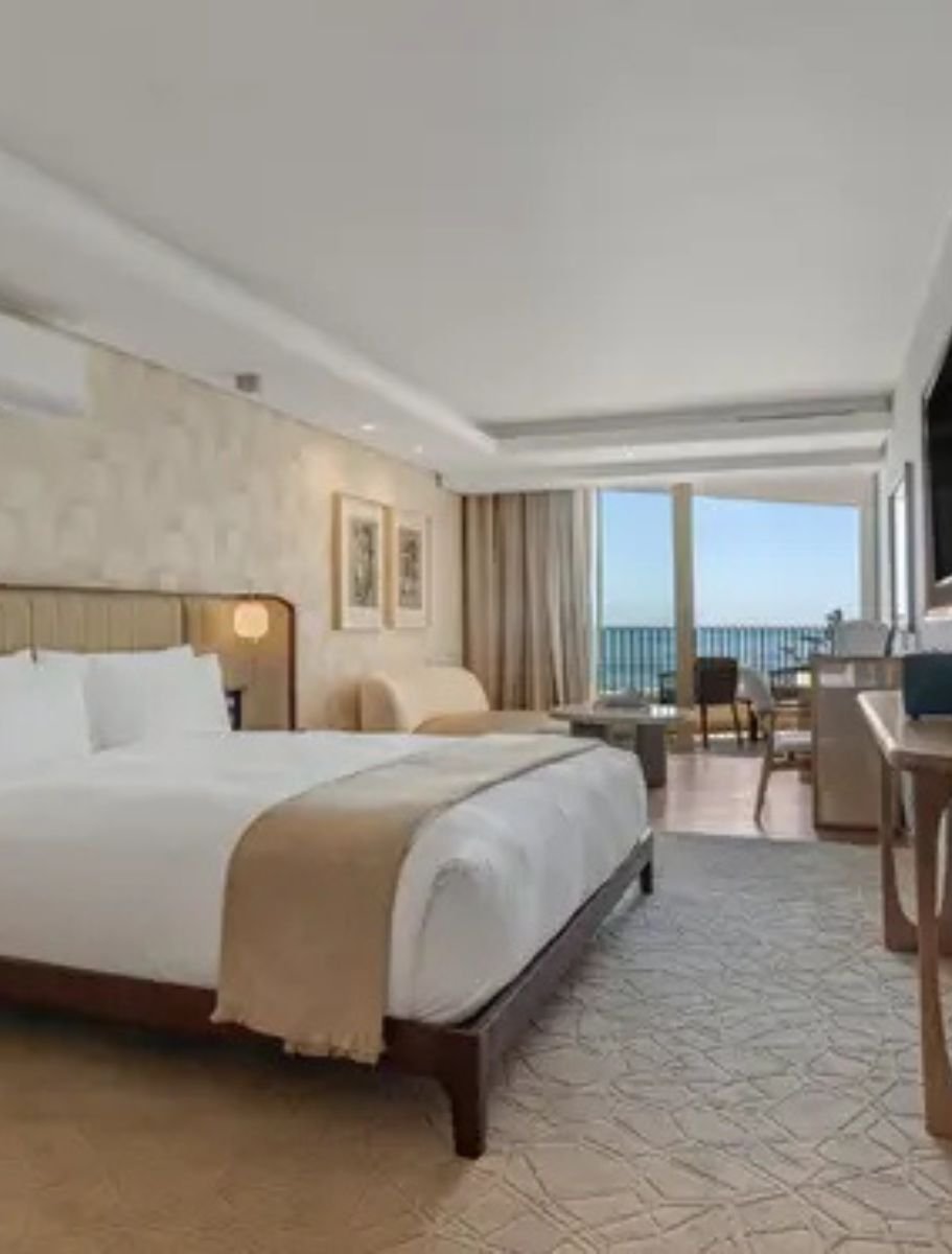 The Cole hotel room