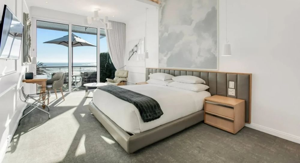 room-The Marly